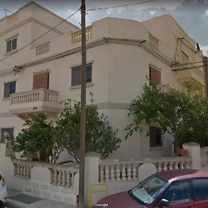  Habitación en casa particular Corner Townhouse 1km From